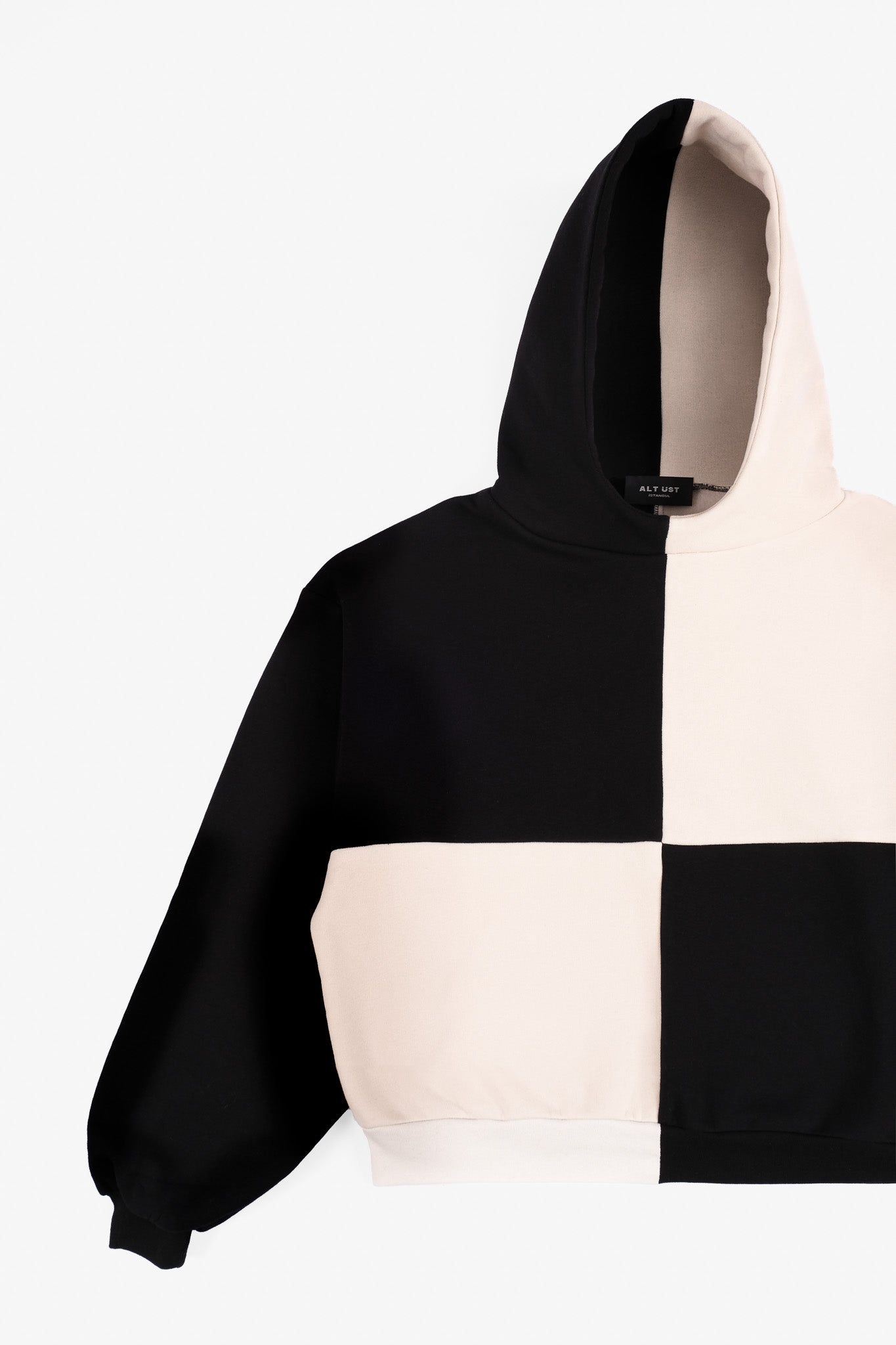 TETRA HOODIE