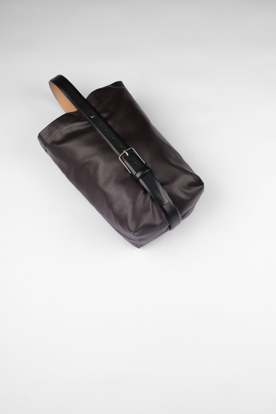 KEMER SAPLI ÇANTA – KOYU KAHVERENGİ