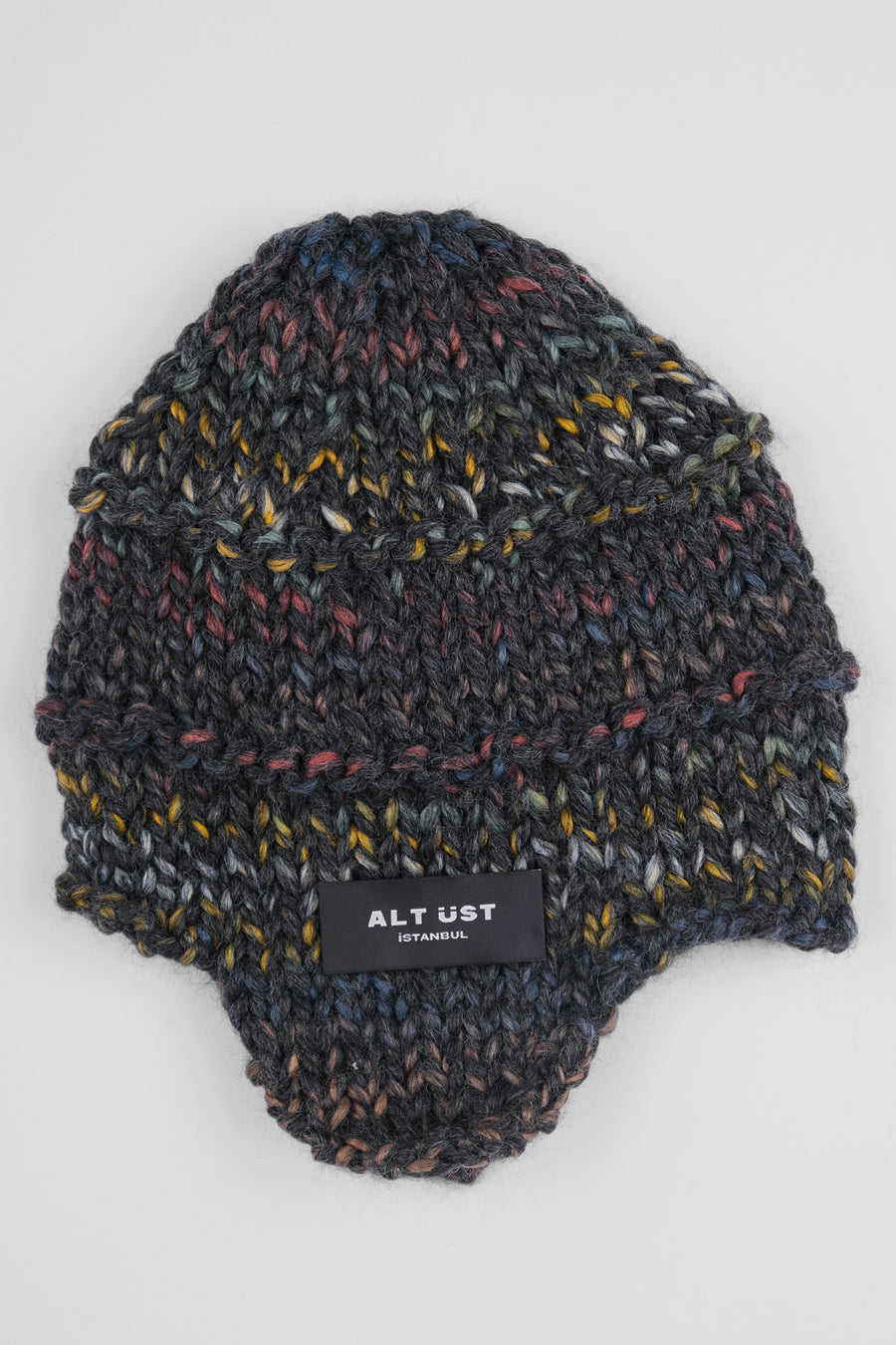 HAND-KNIT EAR FLAP BERET - CHARCOAL