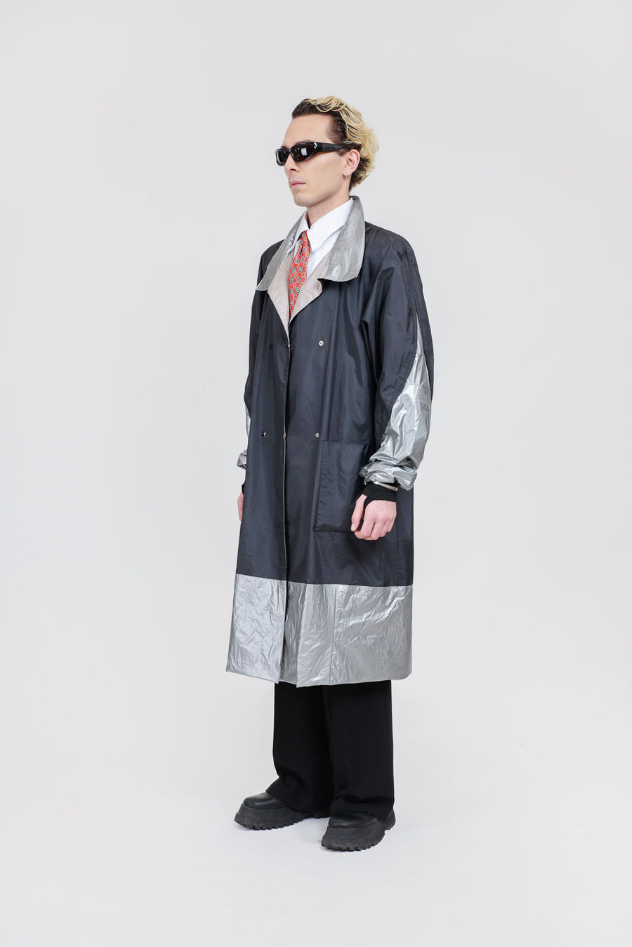 TECHNICAL RAINCOAT