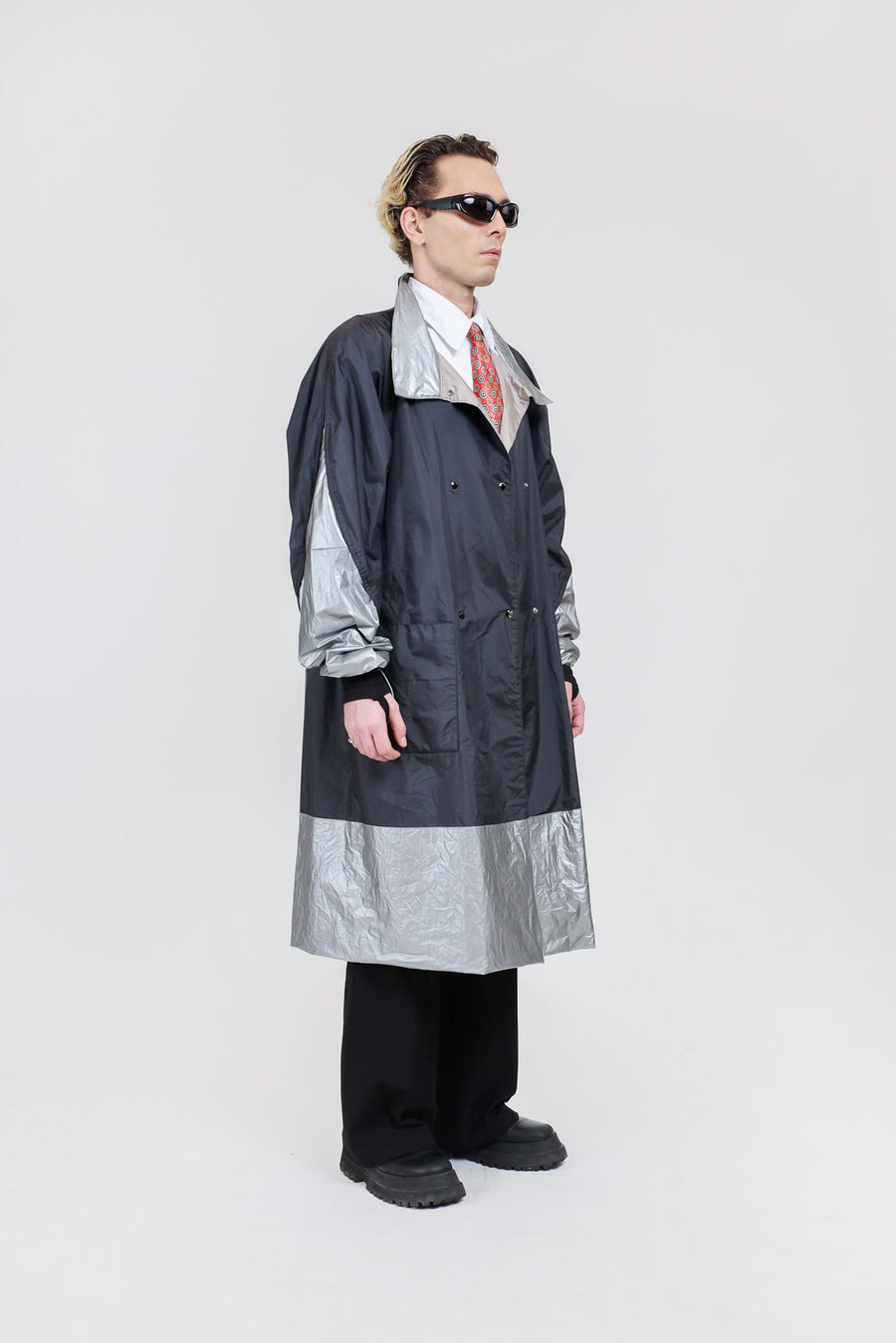 TECHNICAL RAINCOAT